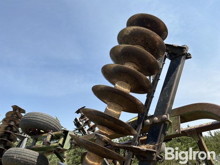 john-deere-335-image-20