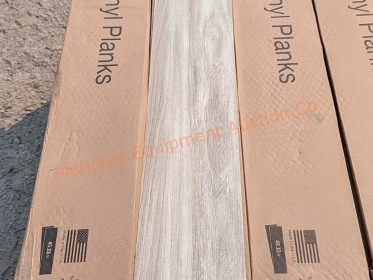 glue-down-luxury-vinyl-planks-image-9
