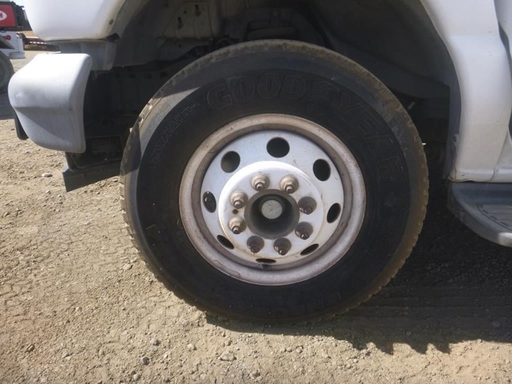 2007-ford-e450-image-17