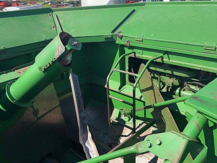 1990-john-deere-9500-image-28