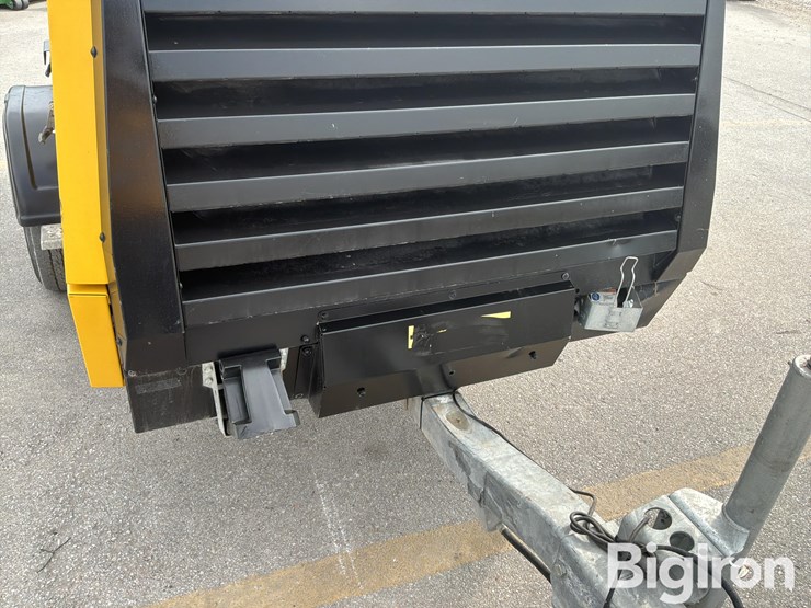 2022-massey-ferguson-730-image-10