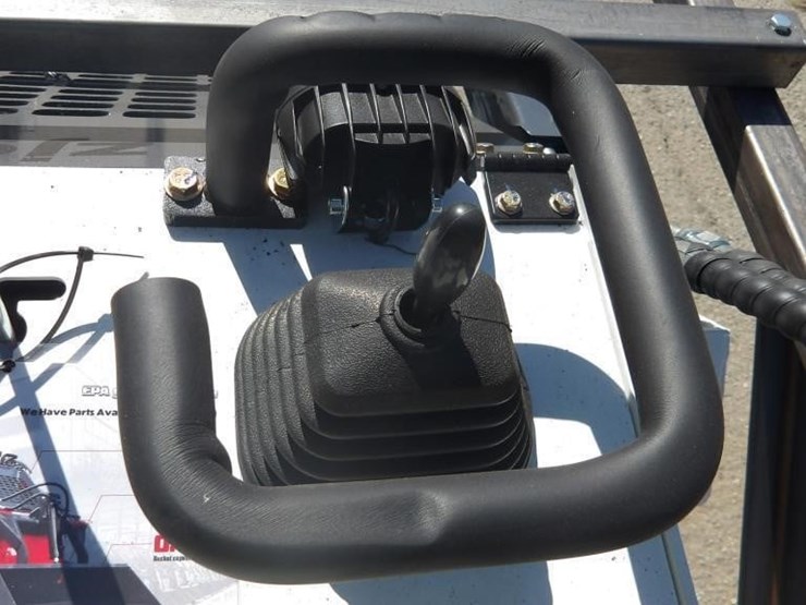 2026-zjz-380-skid-steer-track-loader-image-16