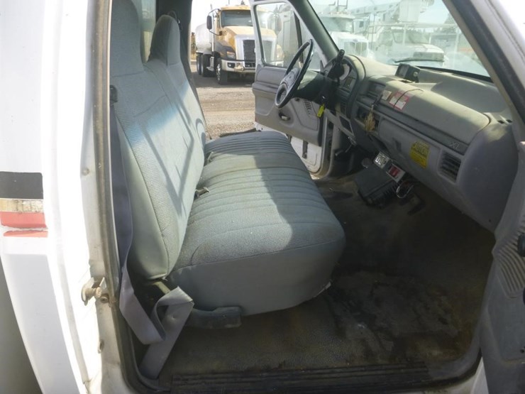 1996-ford-f450-image-16