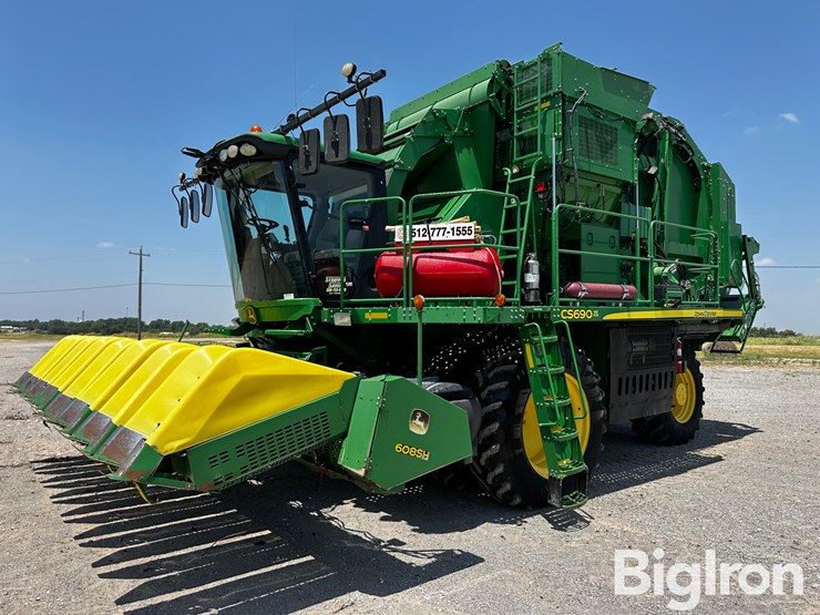2016-john-deere-cs690-image-1