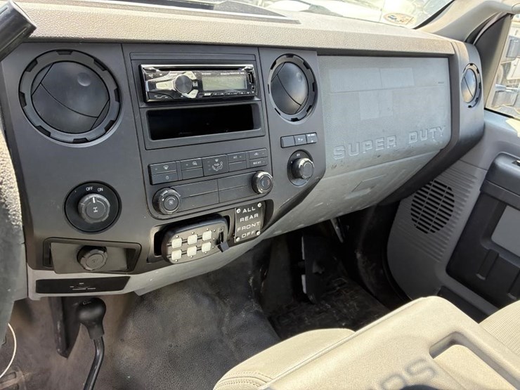 2011-ford-f250-image-22