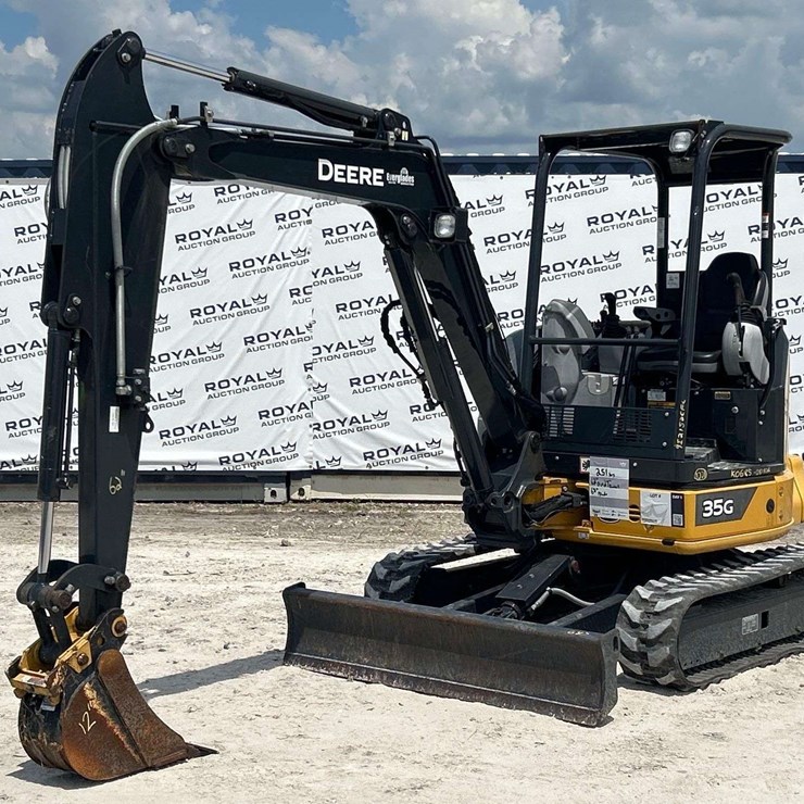 2023 DEERE 35G