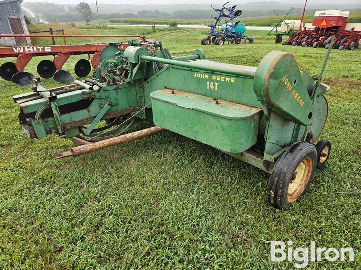 1960-john-deere-14t-image-5