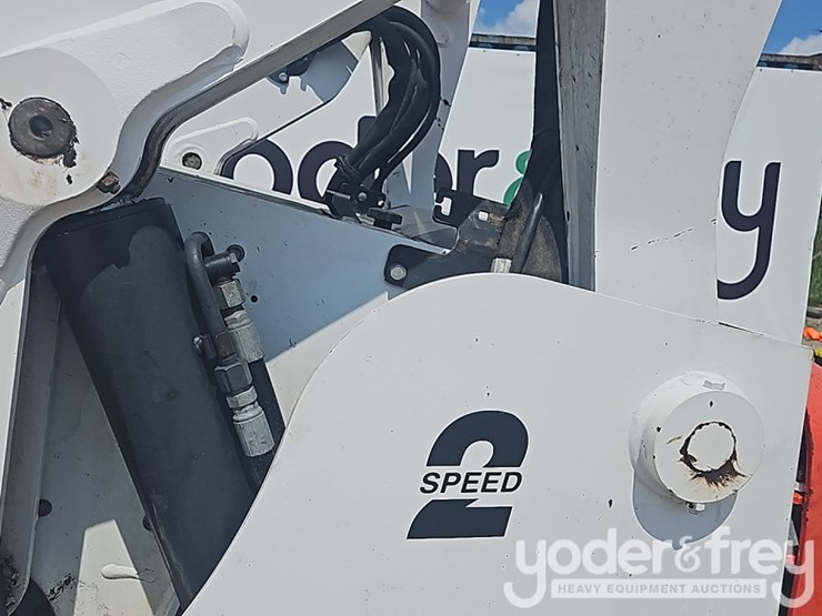 2016-bobcat-t870-image-24