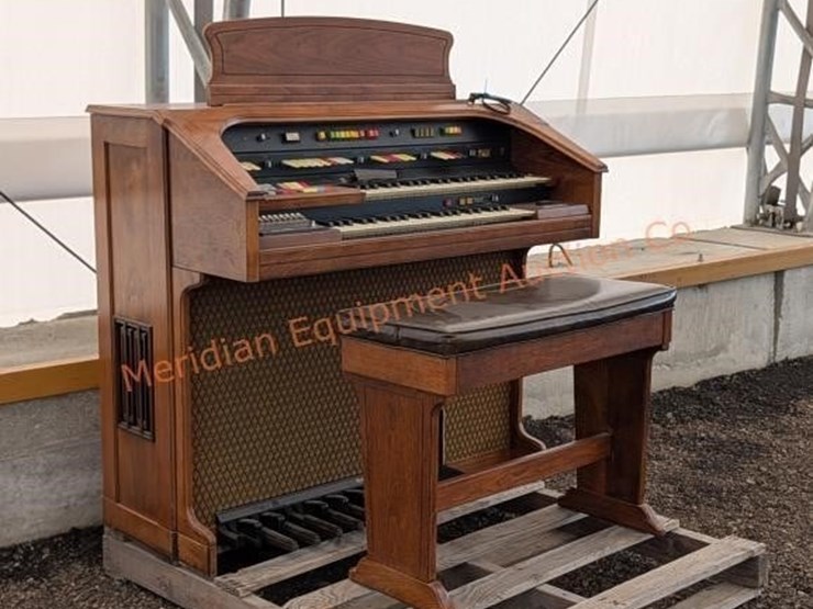 hammond-electric-organ-image-1