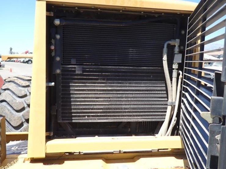 caterpillar-it38g-image-12