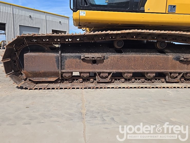 2019-caterpillar-336-image-10