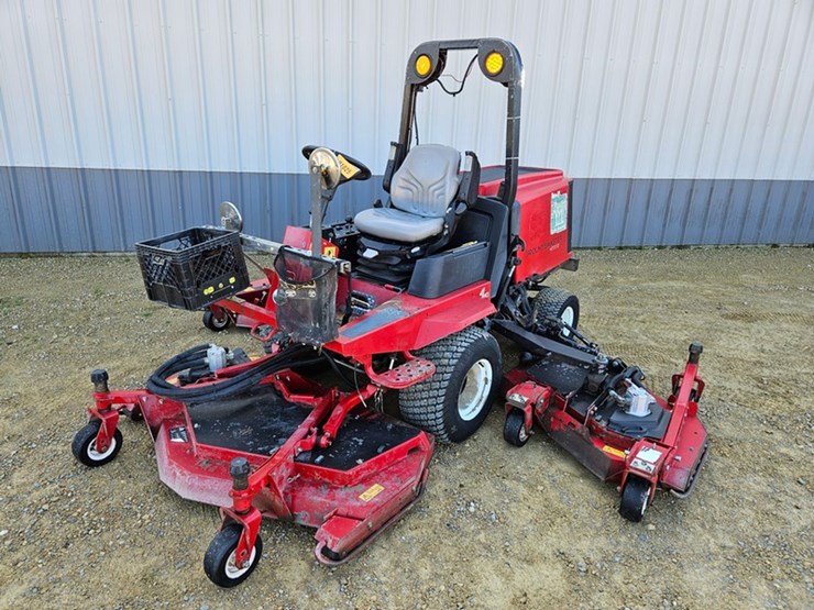 toro-groundsmaster-4000d-image-1
