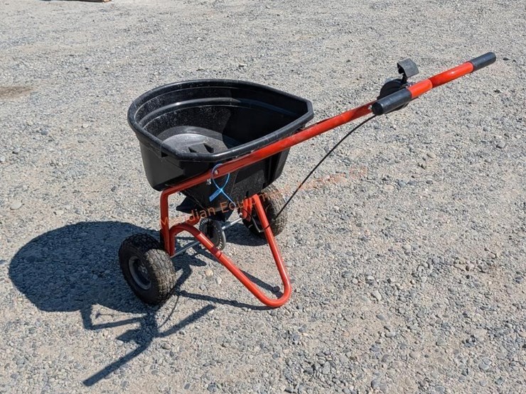agri-fab-spin-spreader-image-4