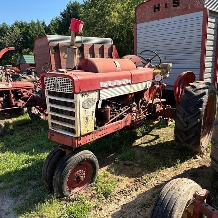 Farmall 460 LP Gas Tractor