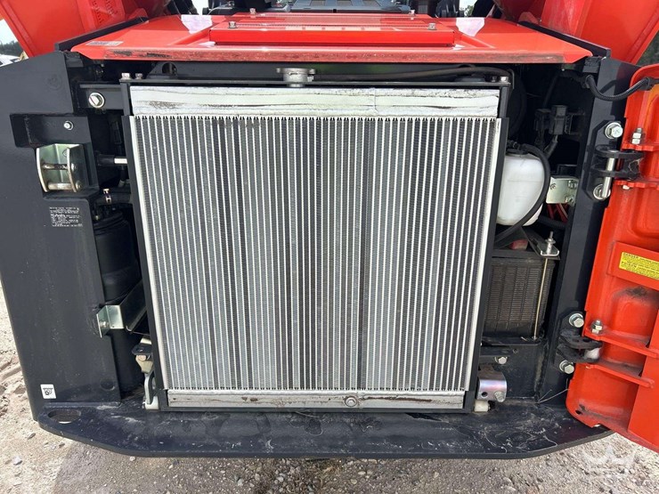 2023-kubota-svl97-2-image-7