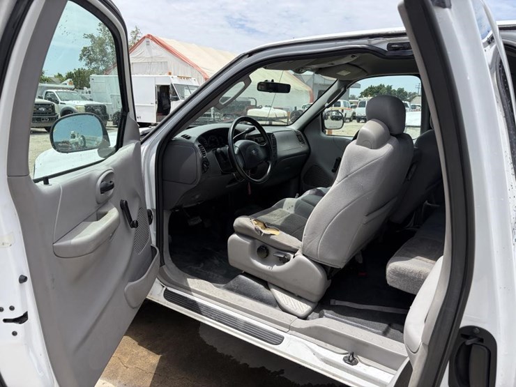 2003-ford-f150-image-14