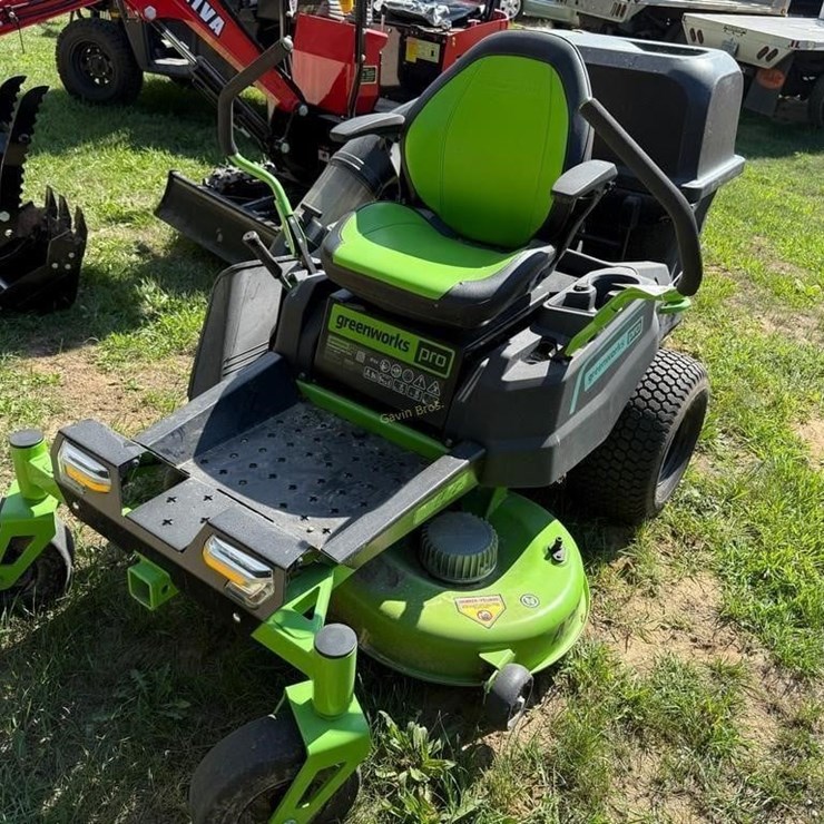 Greenworks Pro Zero Turn Electric Mower