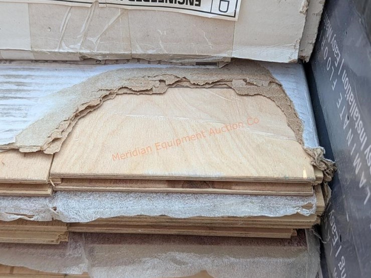 misc-engineered-hardwood-&-click-together-laminate-image-11