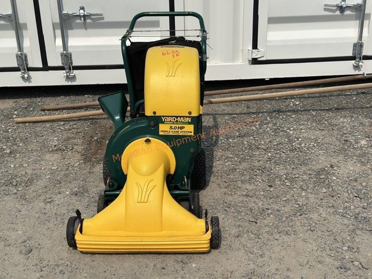 walk-behind-yard-vacuum-image-4