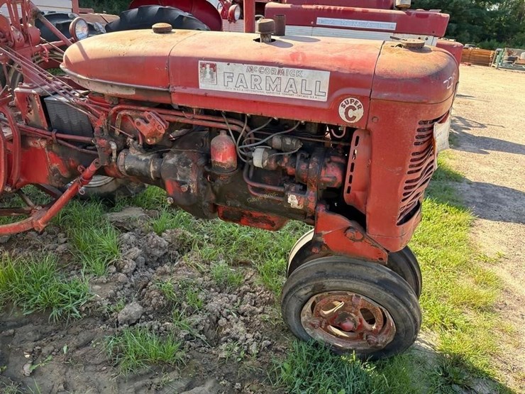 farmall-super-c-tractor-image-3