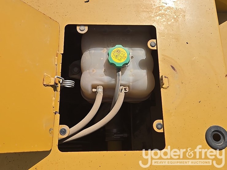 2019-caterpillar-336-image-47