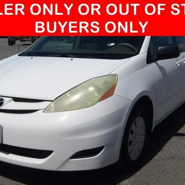 2006 TOYOTA SIENNA