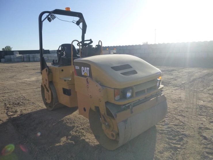 2008-caterpillar-cb34-image-3