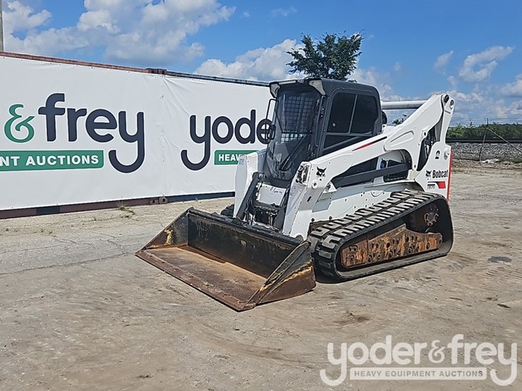 2016-bobcat-t870-image-2