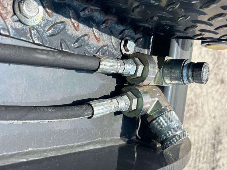 c.i.d.-xgr78-s-78in.-hydraulic-dual-cylinder-root-grapple-skid-steer-attachment-image-8