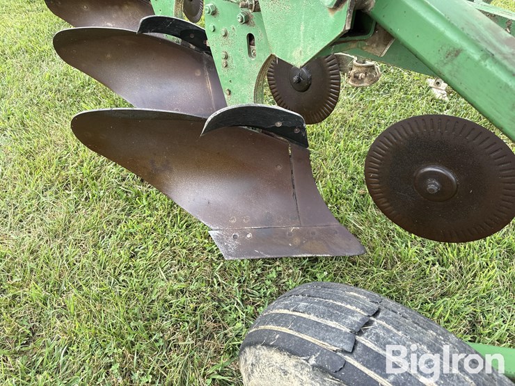 john-deere-2350-2450-image-19