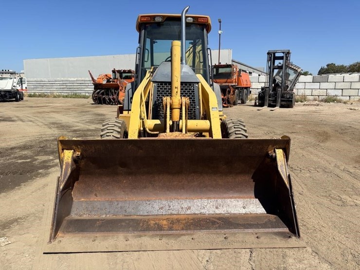 deere-310sg-image-6