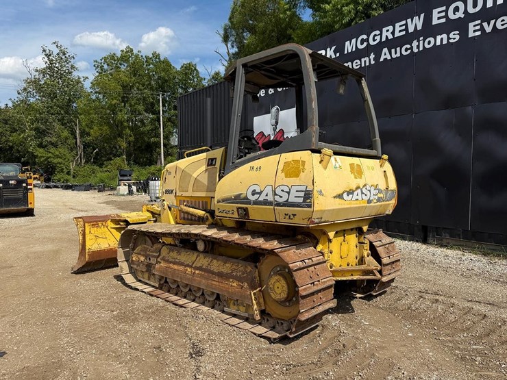 2006-case-850k-xlt-image-2