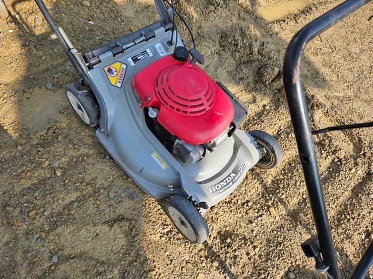 #18-•-honda-push-mower-image-7