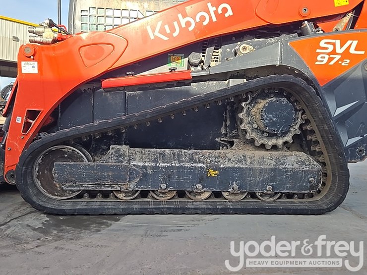 2023-kubota-svl97-2-image-10