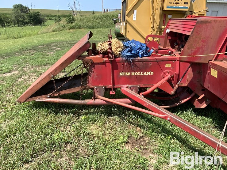 new-holland-270-image-18