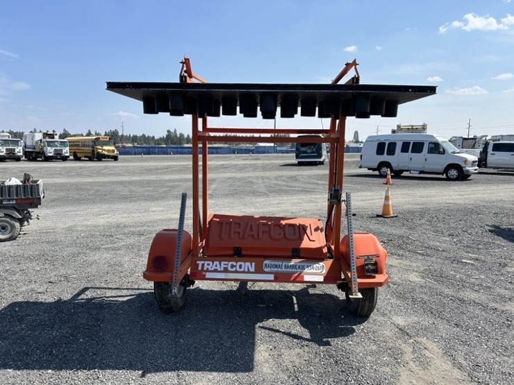 2000-trafcon-tc1-25s-towable-arrow-board-image-4