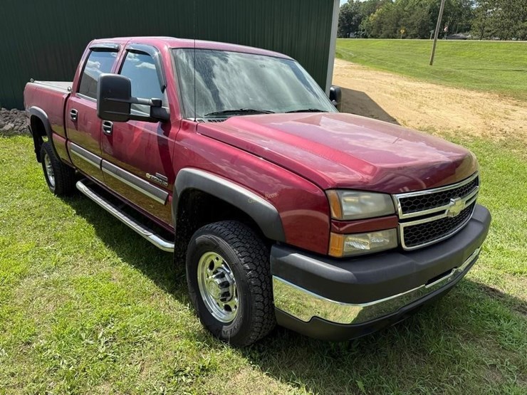 2007-chevrolet-silverado-2500-image-2