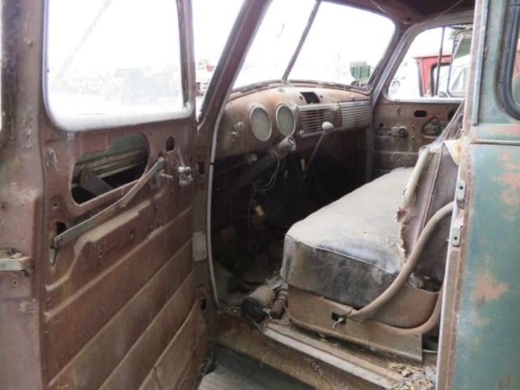 1950-chevrolet-truck-with-5-window-cab-image-9