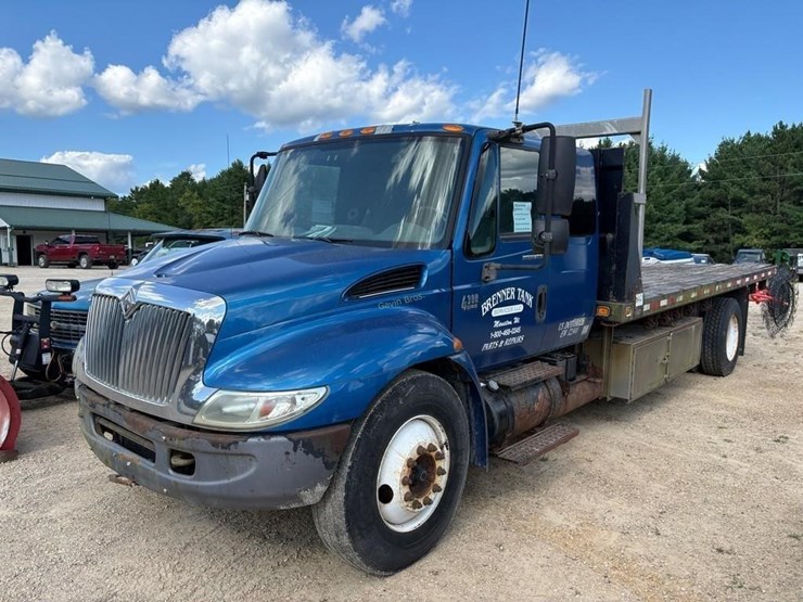 2005-international-durastar-4300-image-1