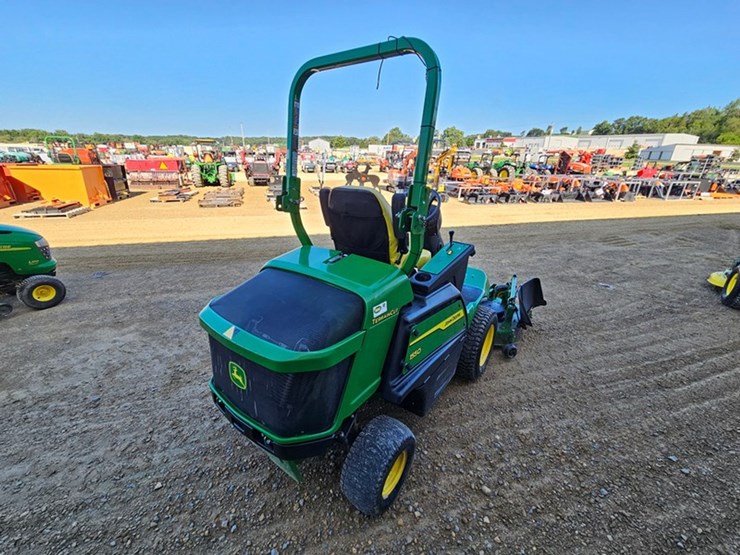 2023-john-deere-1550-image-5
