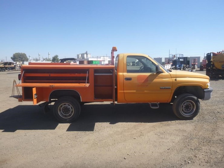 2001-dodge-ram-2500-image-7