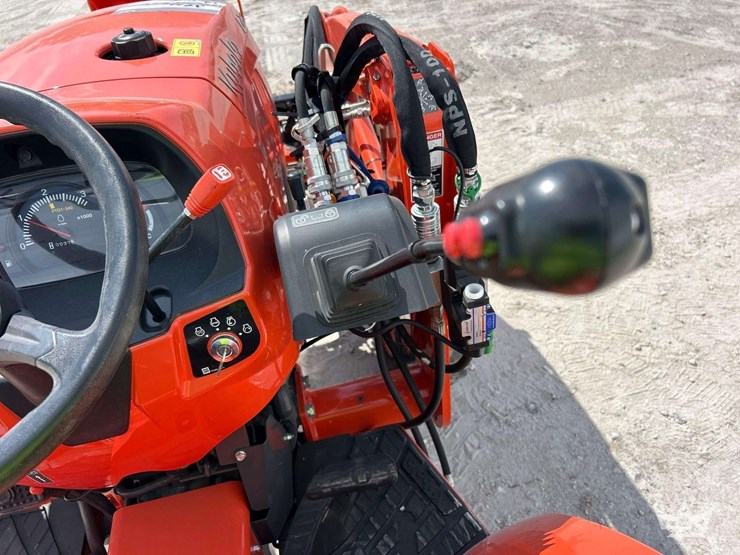 2024-kubota-l2502hst-image-32
