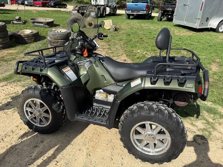 2011-polaris-sportsman-550-image-1
