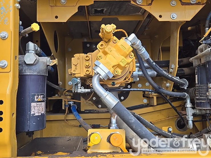 2019-caterpillar-336-image-39