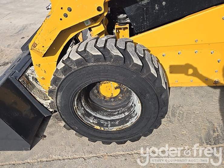 2020-caterpillar-272d-image-9