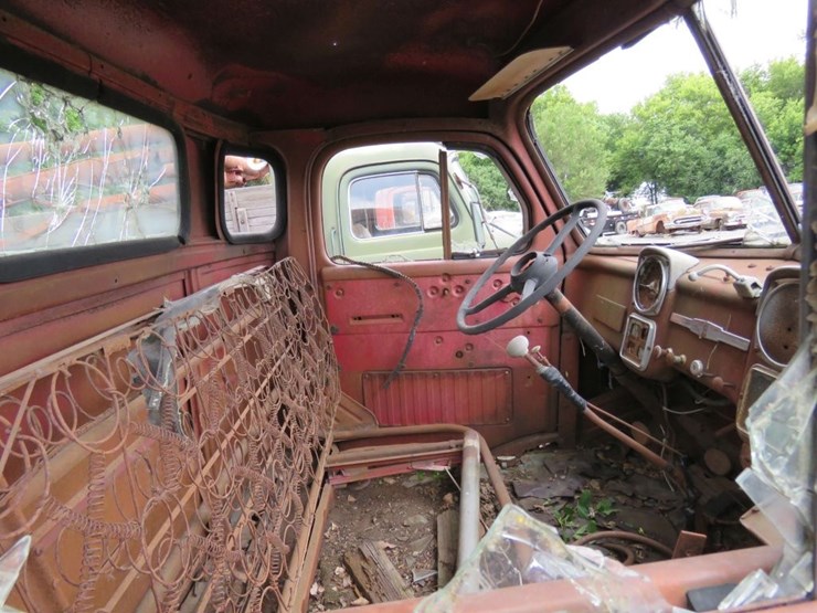 1951-dodge-5-window-coe-truck-image-6