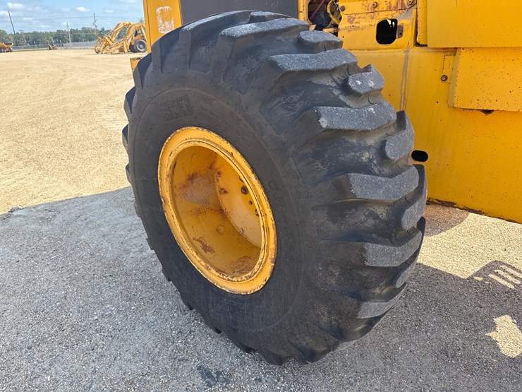 deere-644c-image-8
