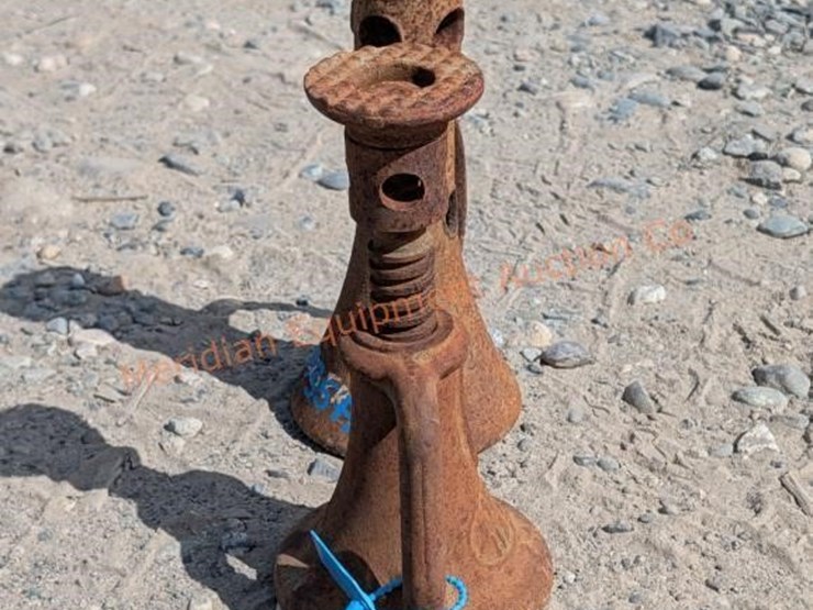 2--screw-jacks-image-4