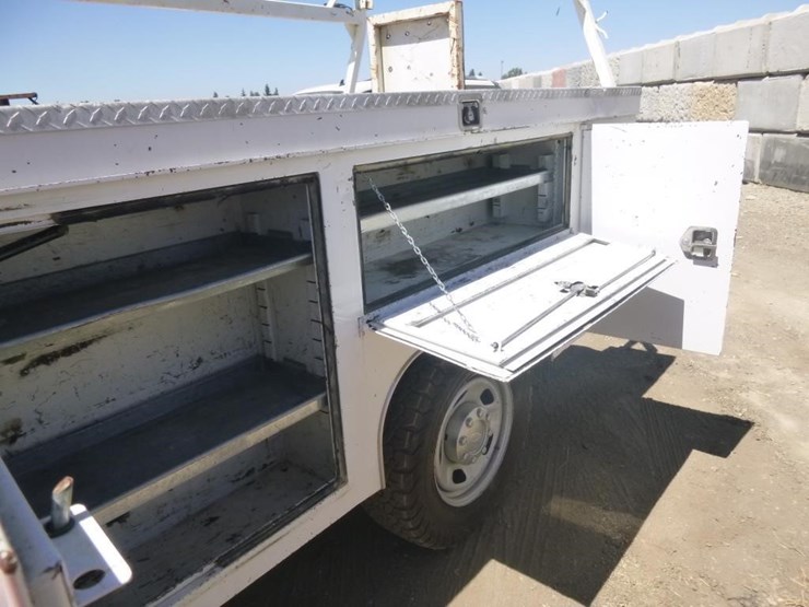 2011-ford-f350-image-12