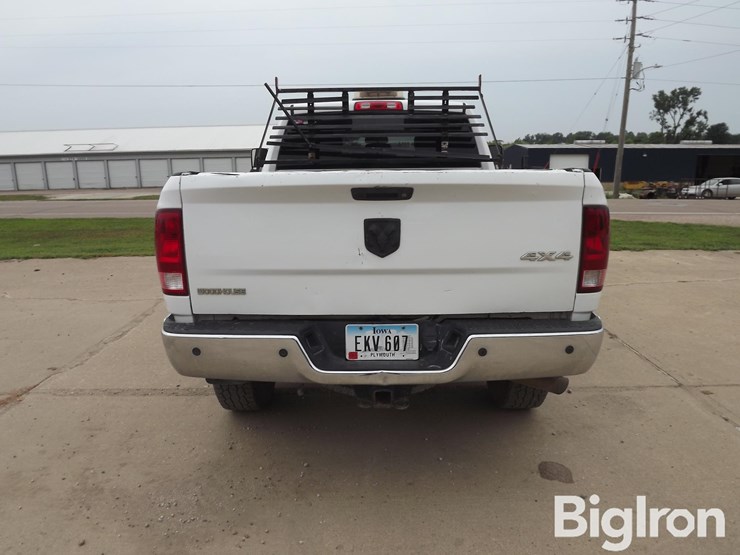2016-ram-2500-st-image-6